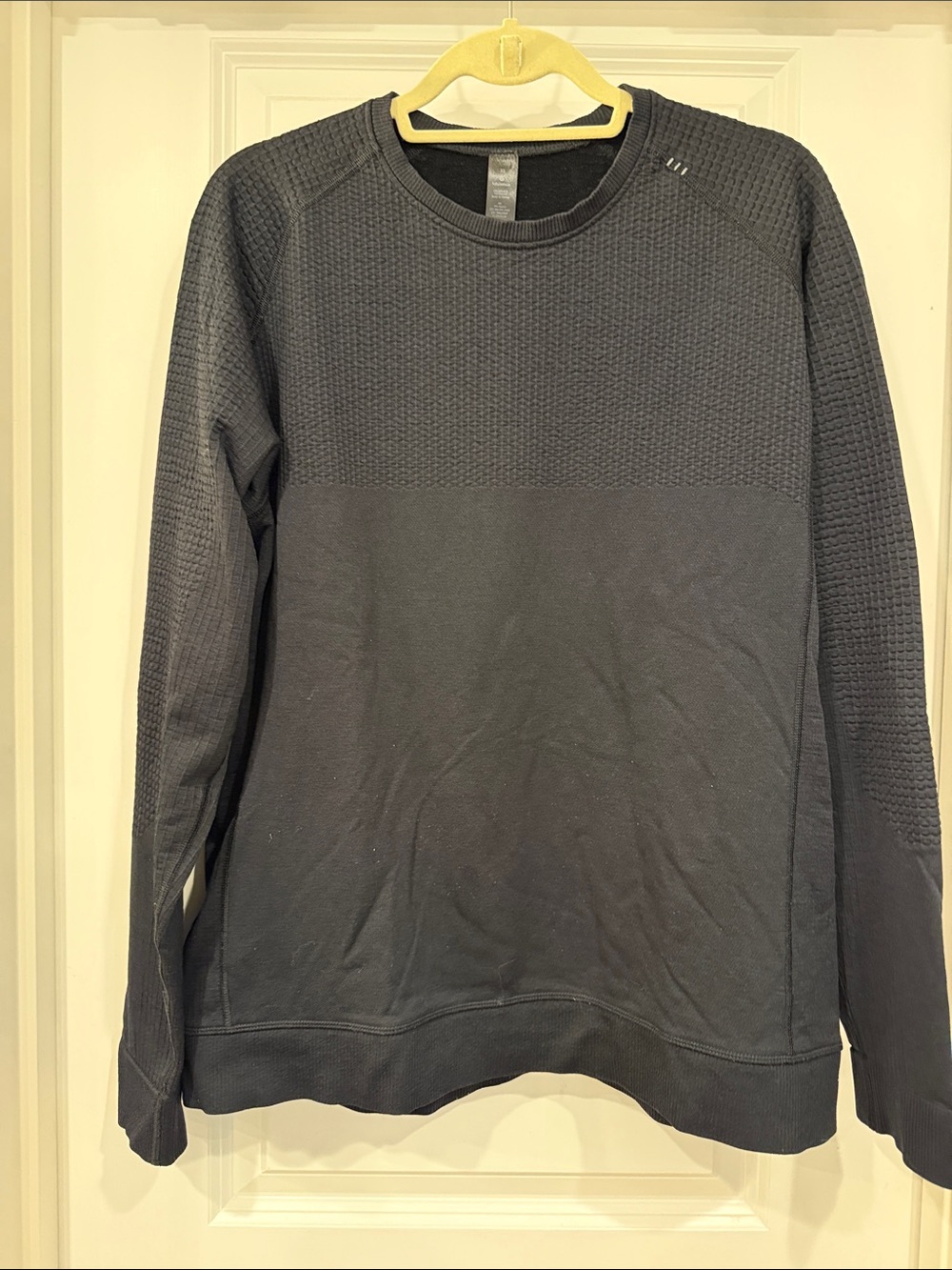lululemon athletica Men's Crewneck Sweater - Charcoal Gray